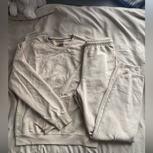 Fruit of the loom sweatsuit - size small